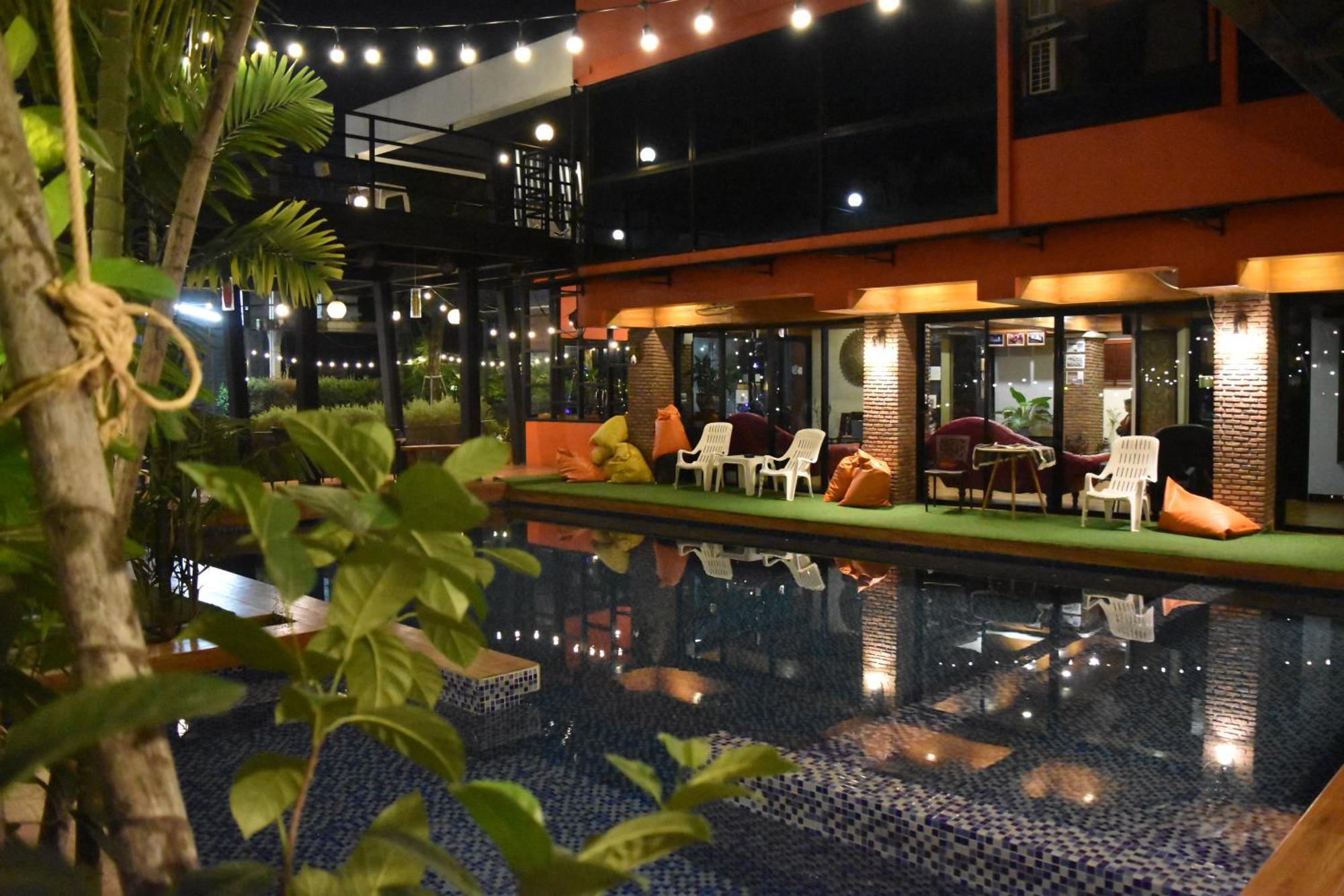 Hotel Thongtara House Boutique Srinakarin Bangkok Esterno foto